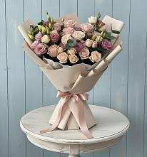 Букет цветов из:  Розы и Лизиантусы #REPLACE_PRED# Мишкинской