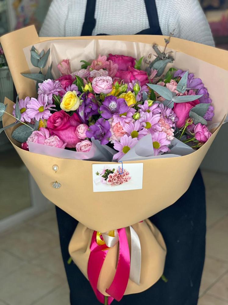 Букет цветов из: Хризантемы, Гвоздики и Альстромерии в Мишкинской