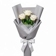 Букет 3 белые розы в Мишкинской