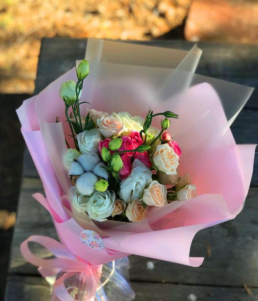 Букет цветов из: Розы и Лизиантусы в Мишкинской