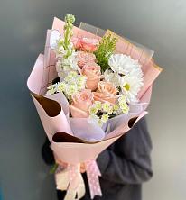 Букет цветов из:  Хризантемы и Розы в Мишкинской