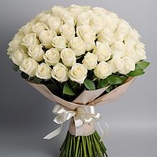 Букет 101 беля роза Белоснежка в Мишкинской