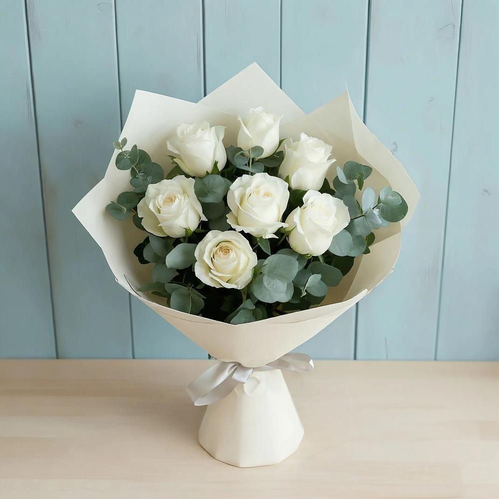 Букет Белые розы в Эвкалипте в Мишкинской
