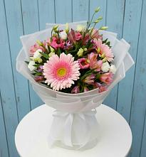 Букет цветов из:  Герберы, Альстромерии и Лизиантусы #REPLACE_PRED# Мишкинской