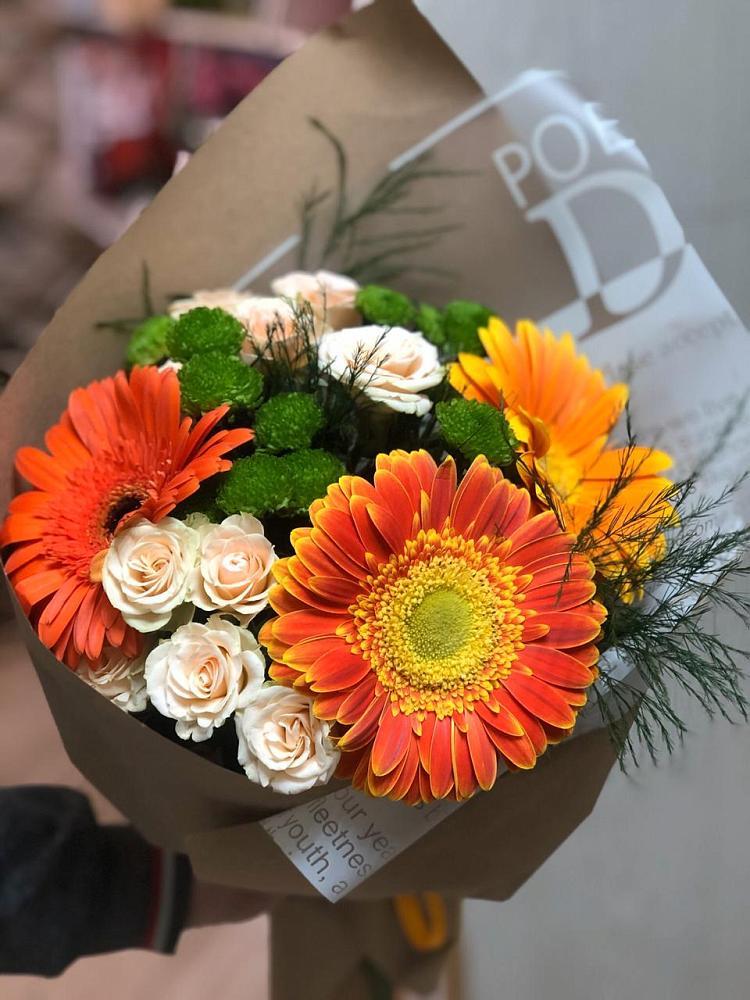 Букет цветов из: Герберы, Хризантемы и Розы в Мишкинской