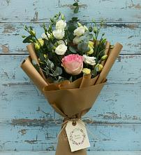 Букет цветов из:  Розы и Лизиантусы в Мишкинской
