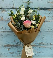 Букет цветов из:  Розы и Лизиантусы в Мишкинской