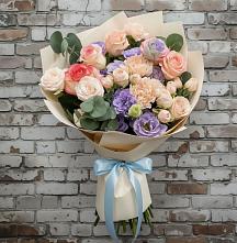 Букет цветов из:  Розы, Лизиантусы и Гвоздики в Мишкинской